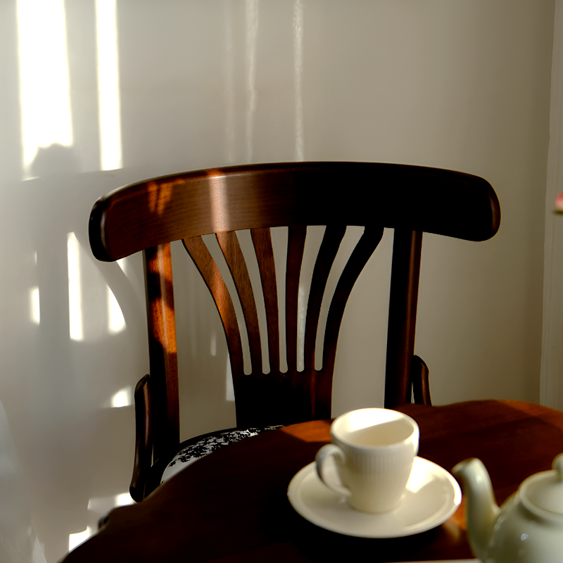 Vintage American Country Solid Wood Dining Chair - Retro Café & Home Accent Chair with Upholstered or Wooden Seat