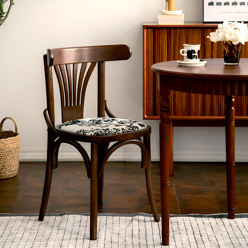 Vintage American Country Solid Wood Dining Chair - Retro Café & Home Accent Chair with Upholstered or Wooden Seat