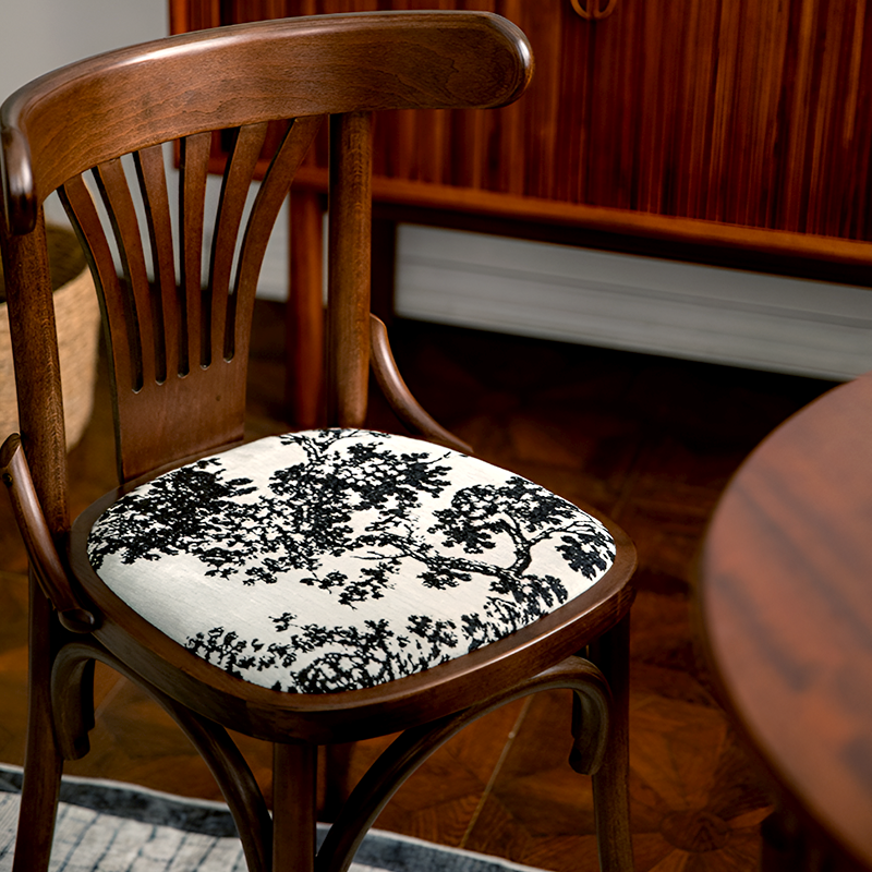 Vintage American Country Solid Wood Dining Chair - Retro Café & Home Accent Chair with Upholstered or Wooden Seat