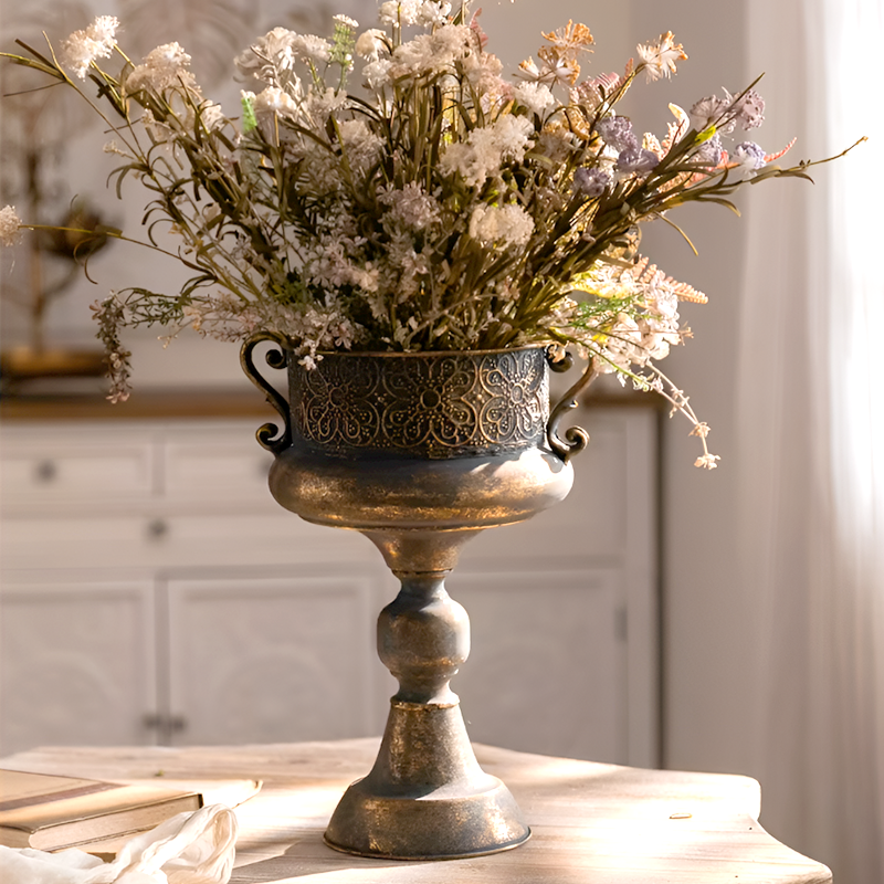 European Retro Iron Flower Pots/Vase - Worn Metal Vintage Style, Matte White And Gold/Copper Finishes, Multiple Sizes