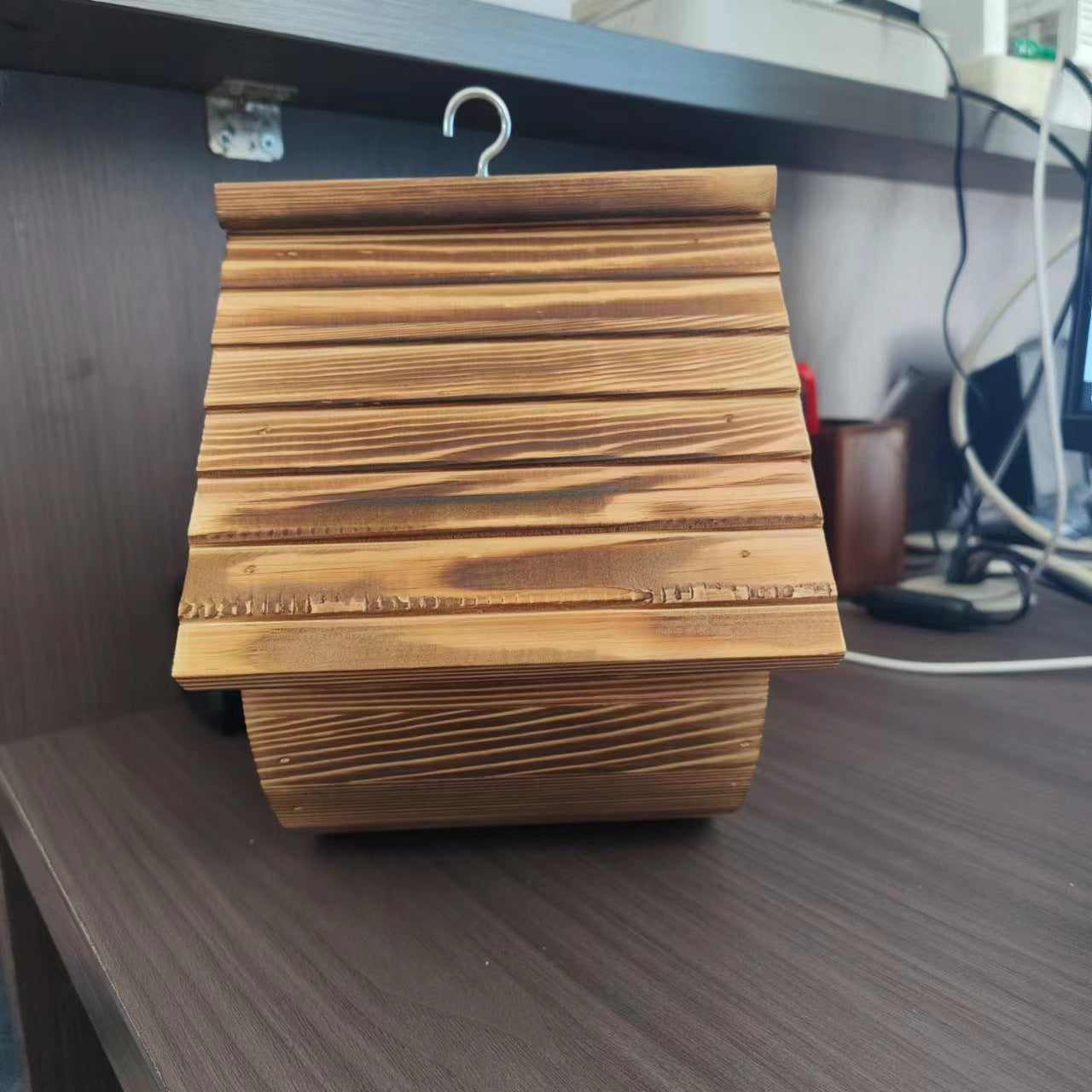 Burned Color Bird House Creative Wooden Bird Nest House Solid Wood Bird Breeding Box Eaves Bird Nest In Stock Wooden Hanging Ornaments