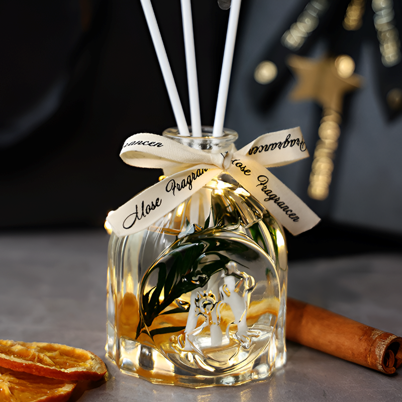 Aromatic Candle Gift Box – Fragrance Set with Glass Diffuser, Scented Candles, Potpourri and Dried Fruits