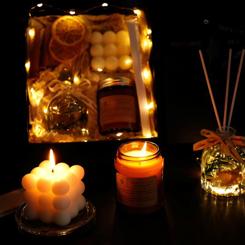 Aromatic Candle Gift Box – Fragrance Set with Glass Diffuser, Scented Candles, Potpourri and Dried Fruits