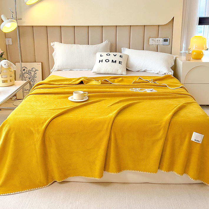 Waffle Velvet Throw Blanket – Ultra Soft Lightweight Cozy Bed & Couch Blanket