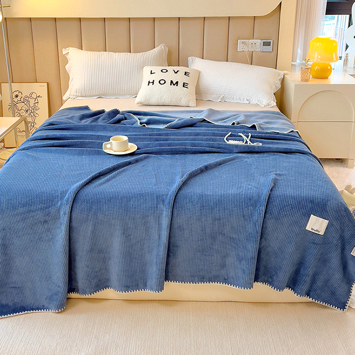 Waffle Velvet Throw Blanket – Ultra Soft Lightweight Cozy Bed & Couch Blanket