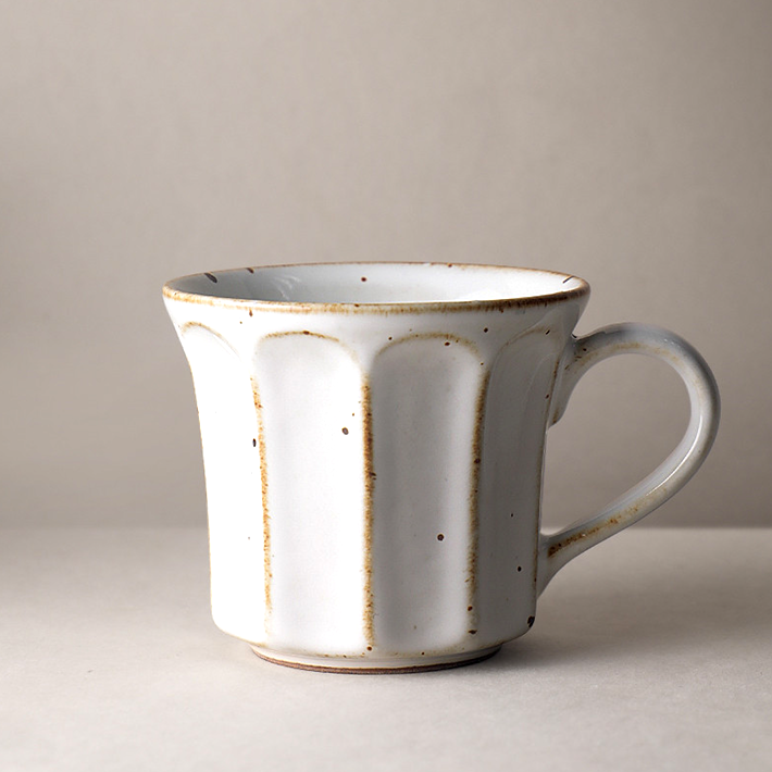 Handmade Stoneware Coffee Mug – Rustic Vintage Glazed Ceramic with Vertical Groove Design