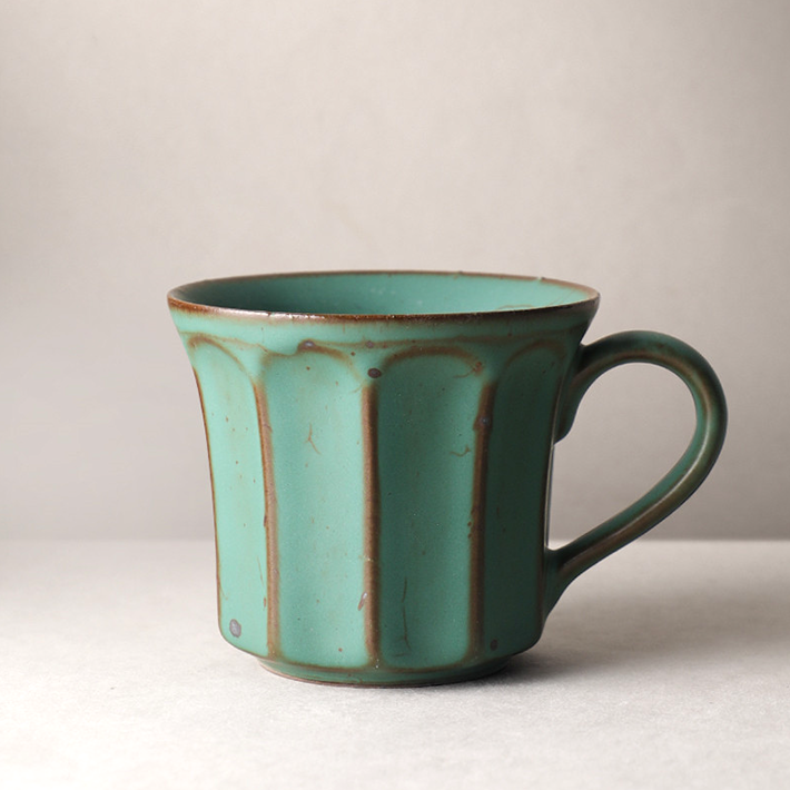 Handmade Stoneware Coffee Mug – Rustic Vintage Glazed Ceramic with Vertical Groove Design