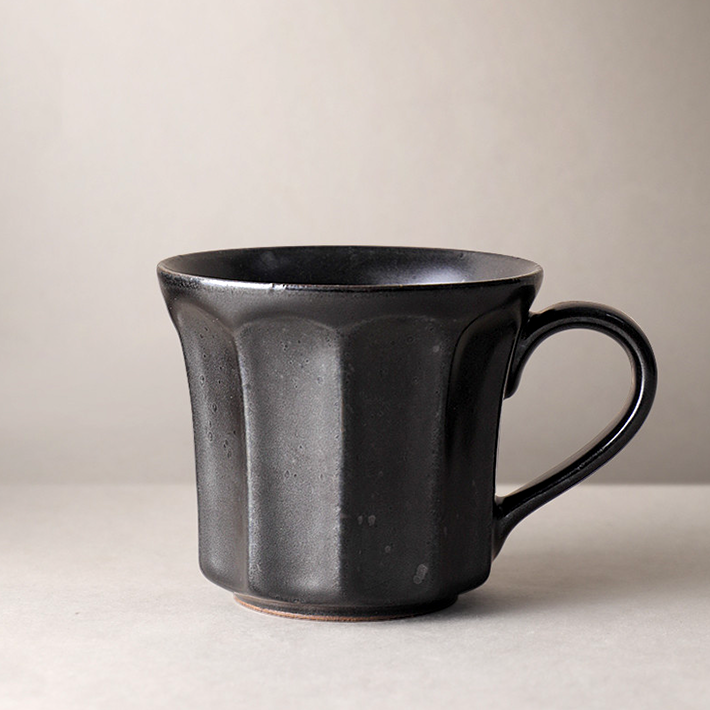Handmade Stoneware Coffee Mug – Rustic Vintage Glazed Ceramic with Vertical Groove Design