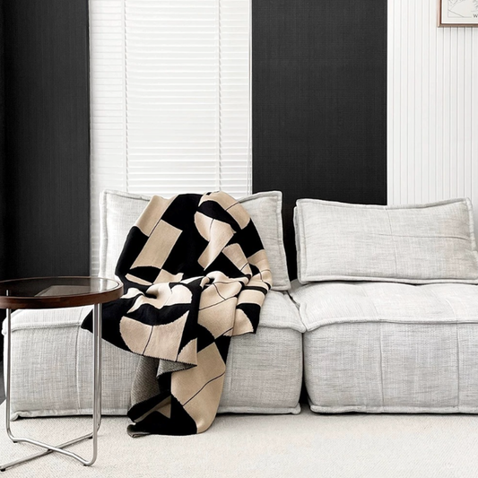 Black & Beige Geometric Throw Blanket – Modern Knit Sofa Couch Decor