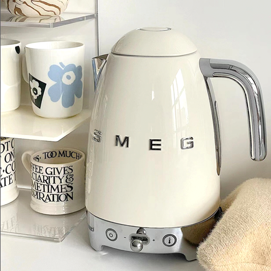 SMEG Electric Kettle 1.7L – 7-Speed Temperature Control, Retro Design