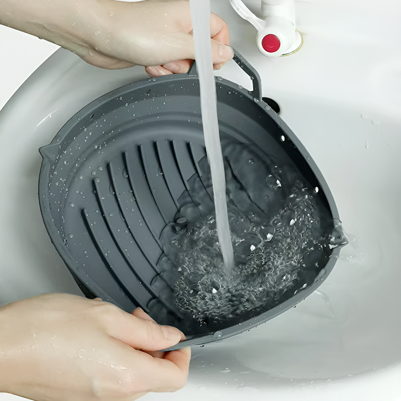 Silicon Air Fryer Baking Tray with Partition - Heat-Resistant, Foldable and Reusable Cooking Basket