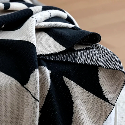 Black & Beige Geometric Throw Blanket – Modern Knit Sofa Couch Decor