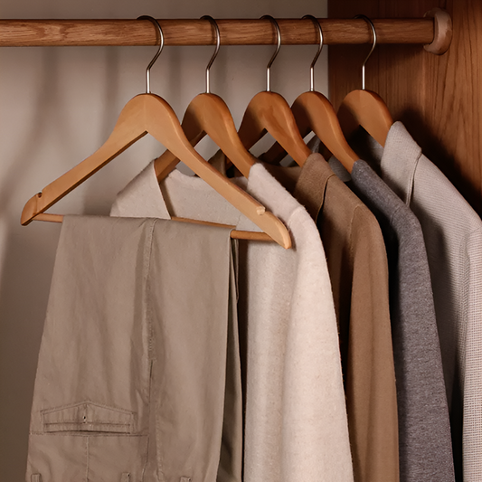 10 Pieces – Anti-Slip Traceless Solid Wood Hanger – Space-Saving Clothes Organizer for Pants, Shirts & Ties | Durable Wooden Hanger