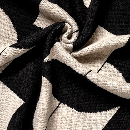 Black & Beige Geometric Throw Blanket – Modern Knit Sofa Couch Decor